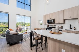 5819 Centre Ave #608, Pittsburgh, PA 15206