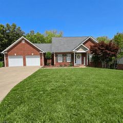 107 N  Hills Dr, Mount Airy, NC 27030
