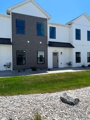2923 Homewood Dr, Idaho Falls, ID 83406