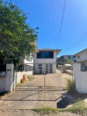 821 11th Ave, Honolulu, HI 96816