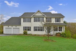 35 Myrtlewood Drive, Milford, CT 06461