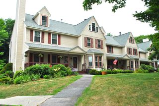 35 Stanstead Place, Nashua, NH 03063
