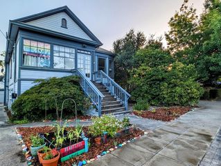 425 Upham Street #A&B, Petaluma, CA 94952