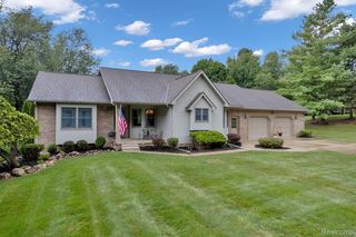 1426 Rillview Ct, Metamora, MI 48455