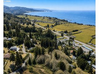 Upper Benham Ln #300, Brookings, OR 97415