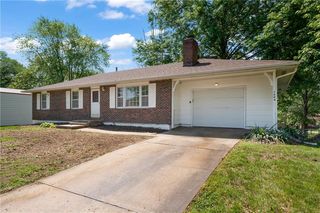1204 Rice St, Pleasant Hill, MO 64080