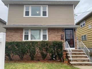 12 Strong St #2, Wallington, NJ 07057