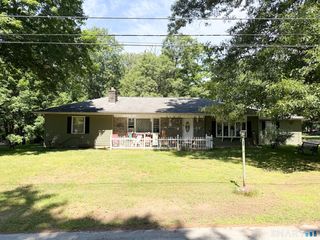10 Stanley Drive, Moosup, CT 06354