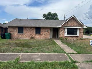 803 Shawnee St, Houston, TX 77034