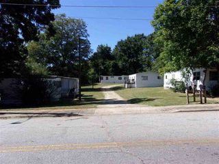 102-104 S  Johnson St, Walhalla, SC 29691
