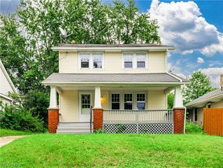 337 Brittain Rd, Akron, OH 44305