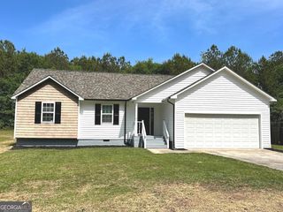 122 Dora St, Lagrange, GA 30241