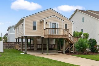 812 Surfside Ave, Virginia Beach, VA 23451