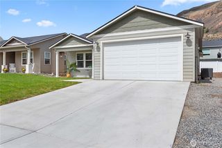 337 Hammond Lane, Rock Island, WA 98850