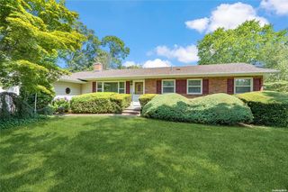 27 Montauk Drive, Bay Shore, NY 11706