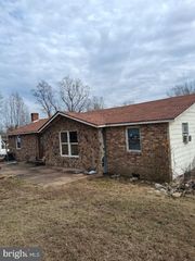 268 Rollins Ford Rd, Amissville, VA 20106