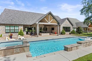 84 Ryder Cup Trl, Lindale, TX 75771