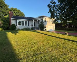14 Olivetti Pl, Plattsburgh, NY 12901
