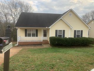 233 Autumn Gold Dr, Boiling Springs, SC 29316