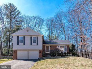 7600 Paloma Ct, Springfield, VA 22153