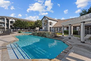 745 Hidden Creek Pkwy #422, Burleson, TX 76028