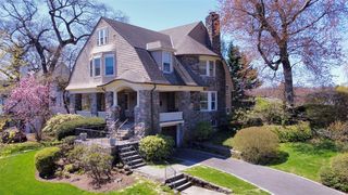 305 Pelhamdale Avenue, Pelham, NY 10803