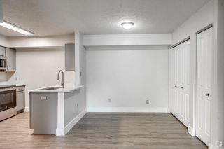 453 Golfview Blvd #758D, Valparaiso, IN 46385
