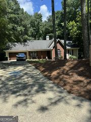282 Sanders Rd, Bremen, GA 30110