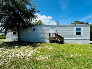 1001 NE 2nd St, Carrabelle, FL 32322