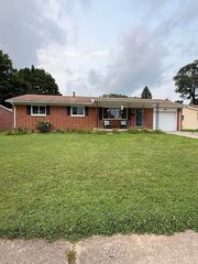 1309 Superior St, Bellefontaine, OH 43311