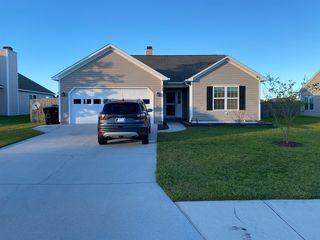 304 Rose Bud Ln, Holly Ridge, NC 28445