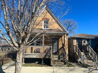 413 N  Springfield Ave, Chicago, IL 60624