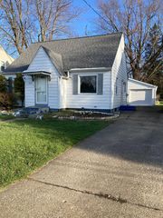 1517 W  32nd St, Erie, PA 16508