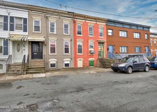 64 Jefferson St, Troy, NY 12180