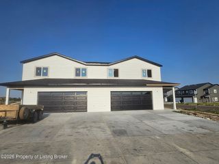 2904 29th Ave W, Williston, ND 58801