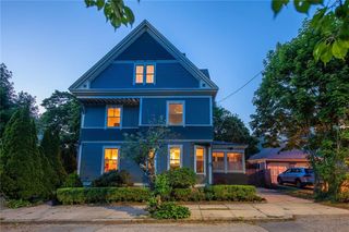 66 Halsey St, Providence, RI 02906