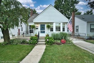 2259 Cambridge Rd, Berkley, MI 48072