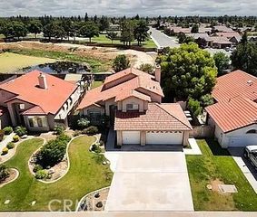 10205 Single Oak Dr, Bakersfield, CA 93311