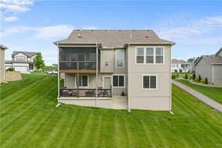 202 NW Joshua Dr, Lees Summit, MO 64081