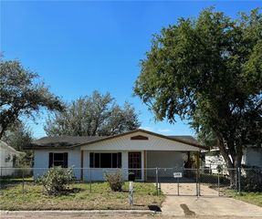 303 S  26th St, Donna, TX 78537