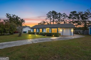 404 Westgate Cir, Saint Marys, GA 31558