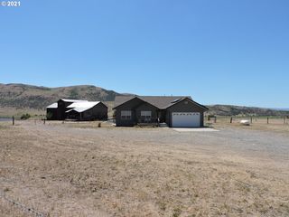 61597 Highway 237, Cove, OR 97824