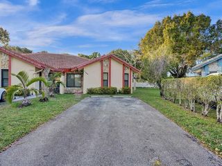11545 NW 33rd St, Coral Springs, FL 33065