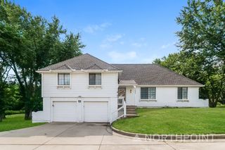 15045 Switzer Rd, Overland Park, KS 66221