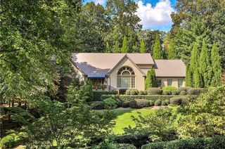 335 Green Glen Way, Sandy Springs, GA 30327