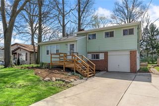 39164 Gardenside Dr, Willoughby, OH 44094