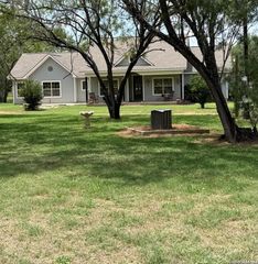 17685 Senior Rd Lot 8, Von Ormy, TX 78073