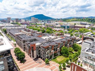 129 Walnut St #304, Chattanooga, TN 37403