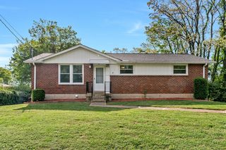 198 Bonnafield Dr, Hermitage, TN 37076