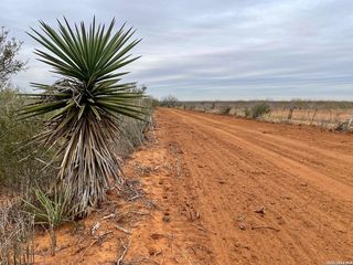 10.01 ACRES CR 2701 and FM 140, 2701 And Fm 140 Bigfoot, TX 78005